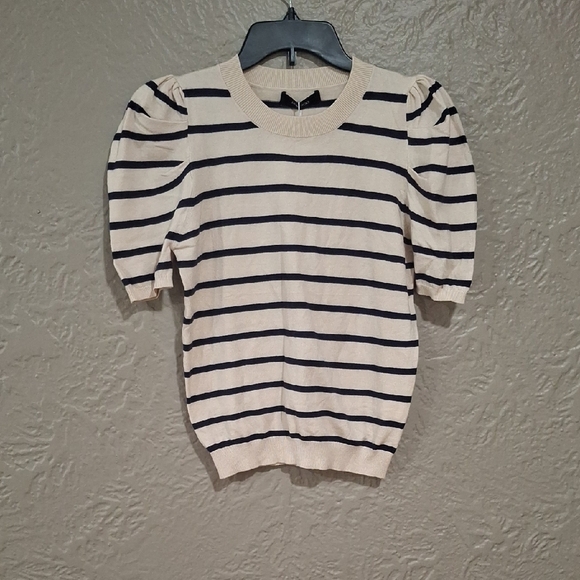 Fitted Ribbed Puff Sleeve Tee Blue and Cream - Picture 2 of 6